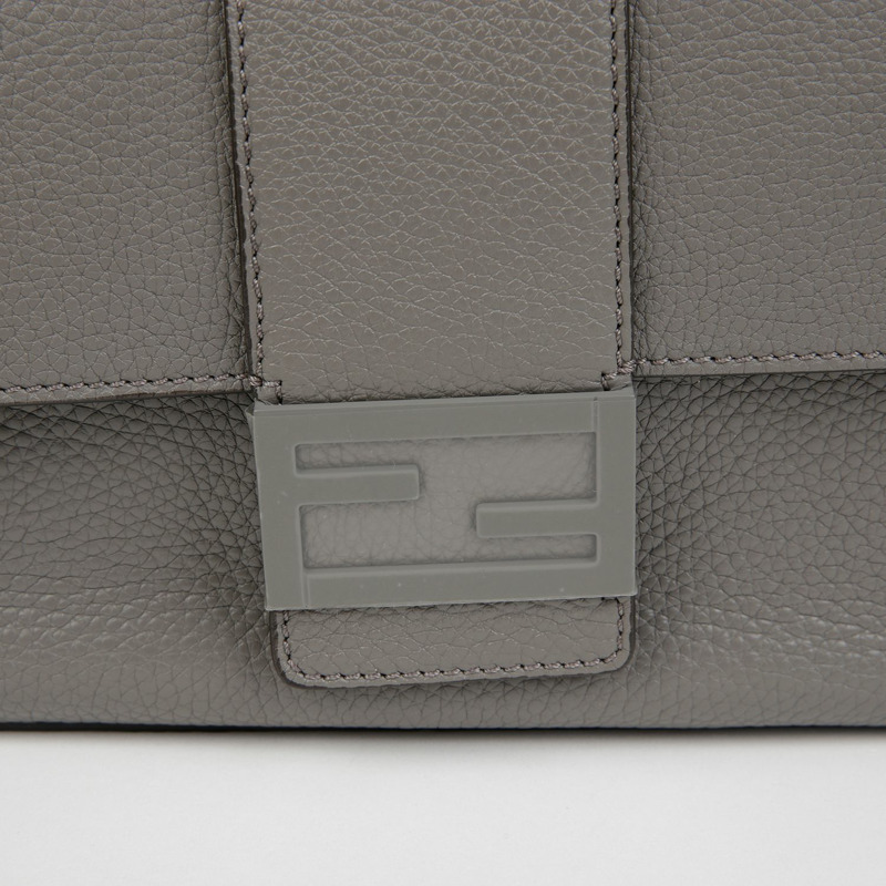 FENDI 7VA537 Baguette 中型肩斜背包-2