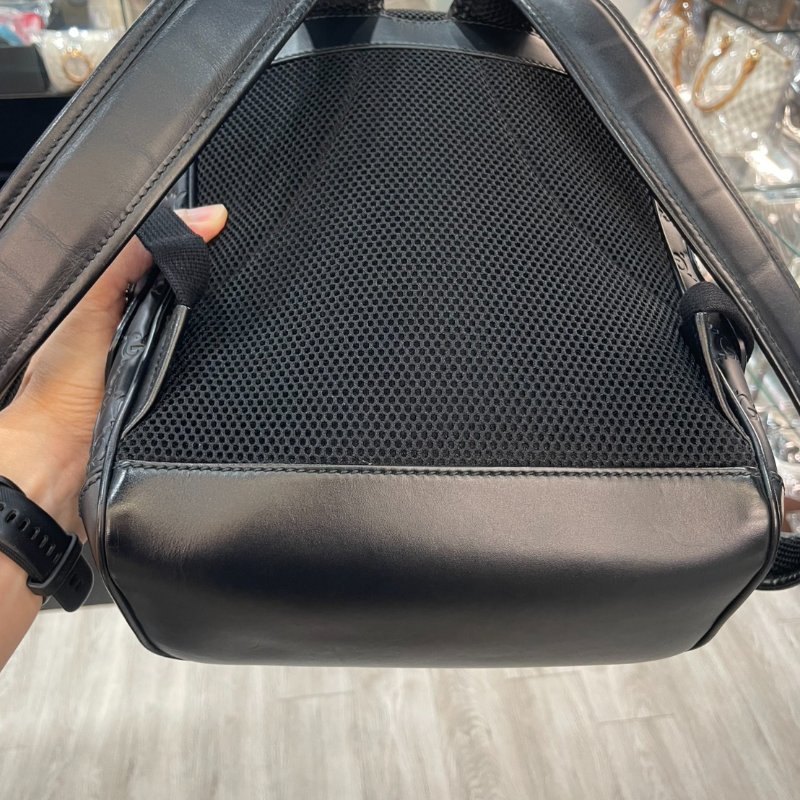 GUCCI 全皮壓紋 後背包/雙肩包 85成新-21