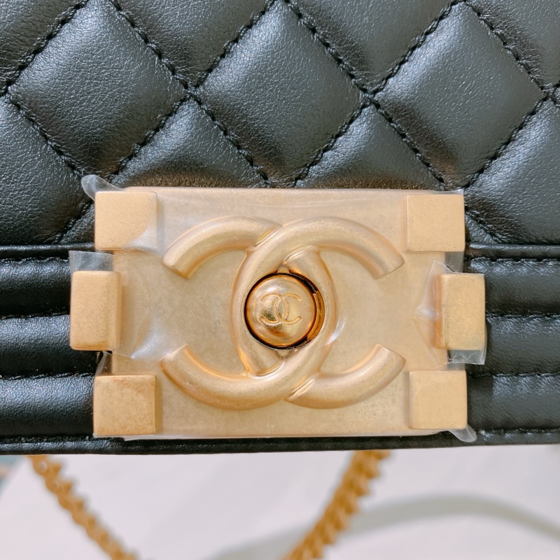 TK1841 Chanel 香奈兒經典小號小牛皮黑色金扣Boy 20 CM Calfskin Black X GHW-16
