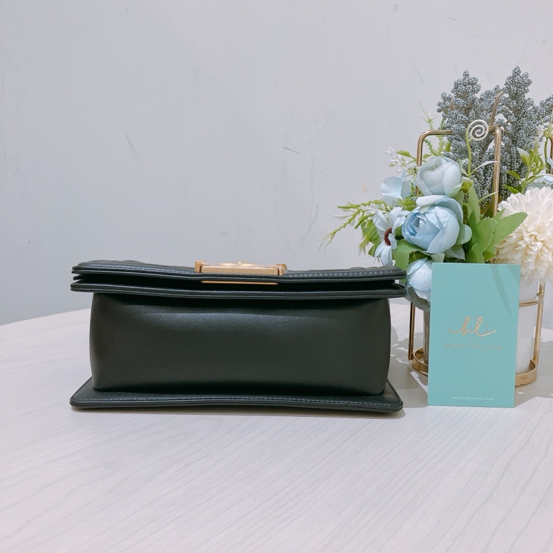 TK1841 Chanel 香奈兒經典小號小牛皮黑色金扣Boy 20 CM Calfskin Black X GHW-21