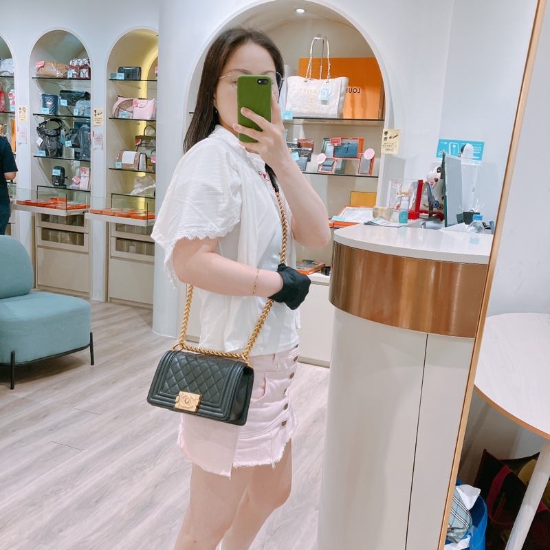 TK1841 Chanel 香奈兒經典小號小牛皮黑色金扣Boy 20 CM Calfskin Black X GHW-26