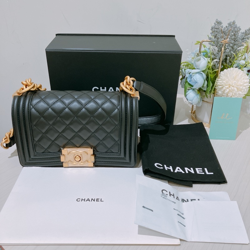 TK1841 Chanel 香奈兒經典小號小牛皮黑色金扣Boy 20 CM Calfskin Black X GHW-45