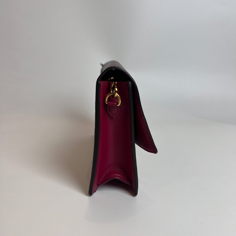 LV M69578 紅Flore金扣鍊帶斜背包WOC-2