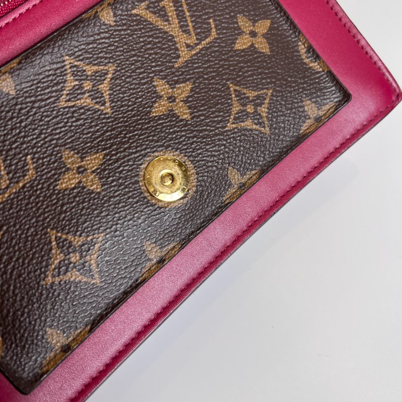 LV M69578 紅Flore金扣鍊帶斜背包WOC-6