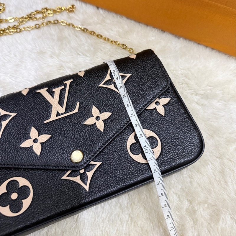 9新✨晶片款🎖️LV 黑色牛皮 斜背包 櫃上更貴的雙色牛皮款-2