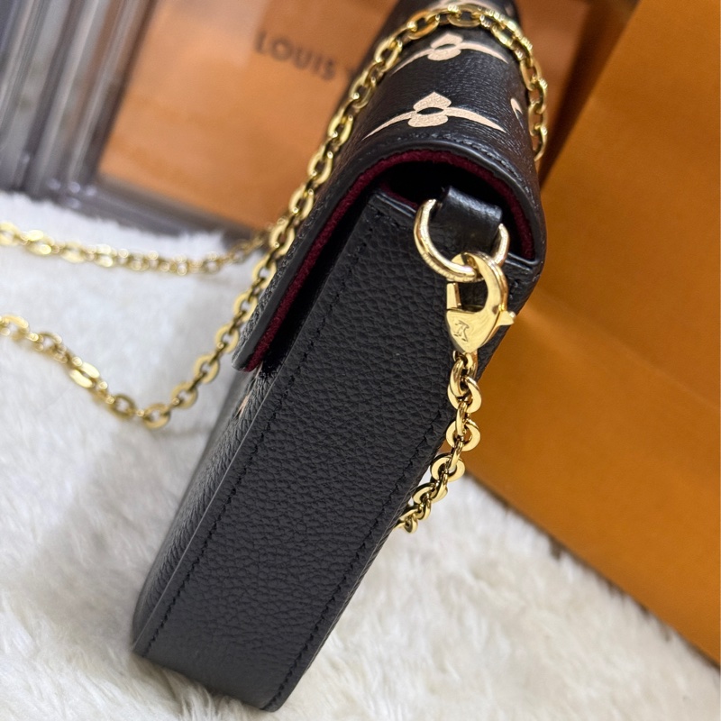 9新✨晶片款🎖️LV 黑色牛皮 斜背包 櫃上更貴的雙色牛皮款-8
