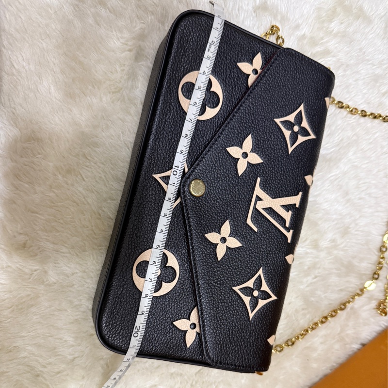 9新✨晶片款🎖️LV 黑色牛皮 斜背包 櫃上更貴的雙色牛皮款-36