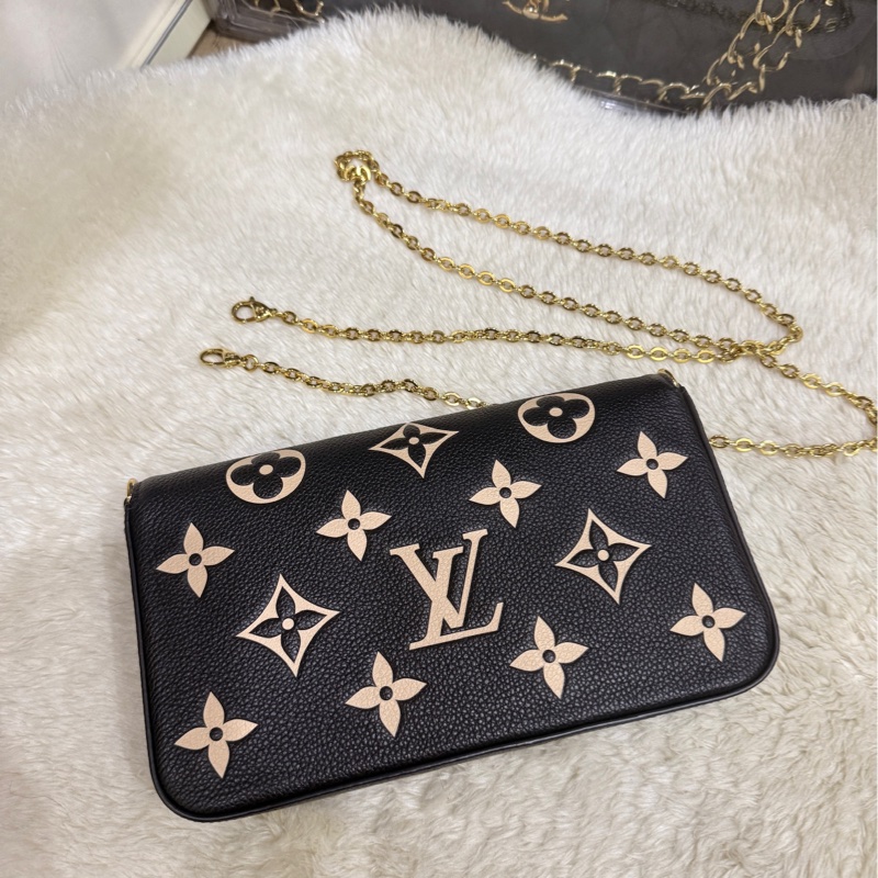 Louis vuitton 晶片款✨9新以上🎖️ LV 很好用的款 牛皮斜揹包 黑色牛皮 拼色 斜背包 櫃上更貴的拼色款-3