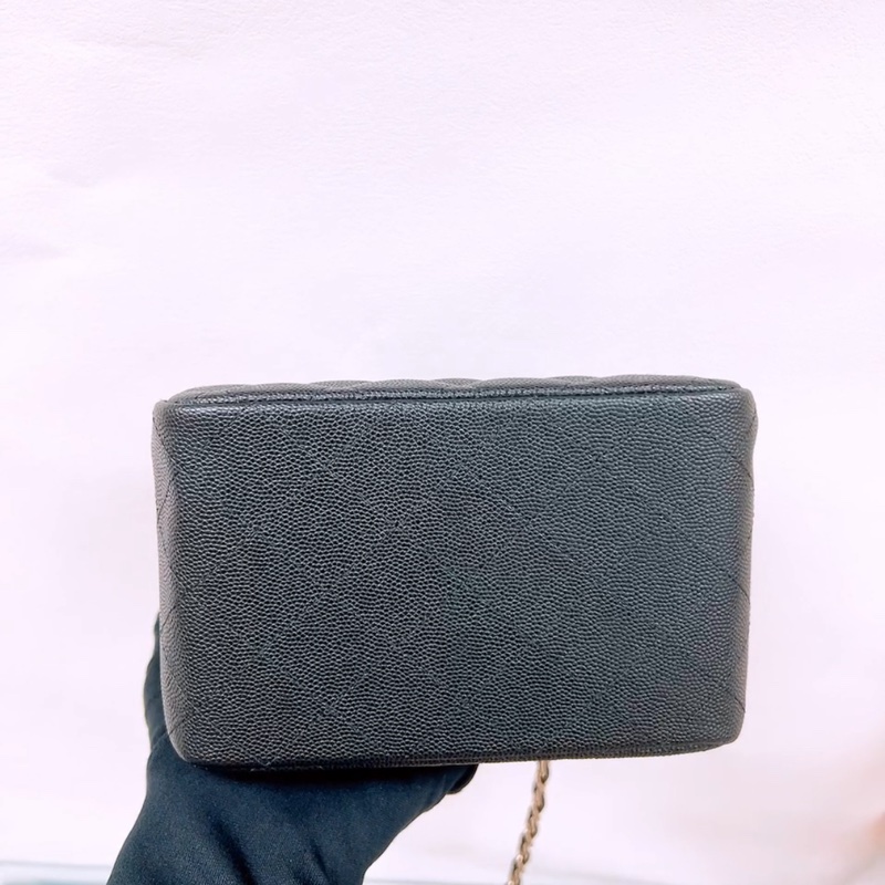 近新 Chanel tote 黑金牛皮 迷你托特包/鏈條包-4