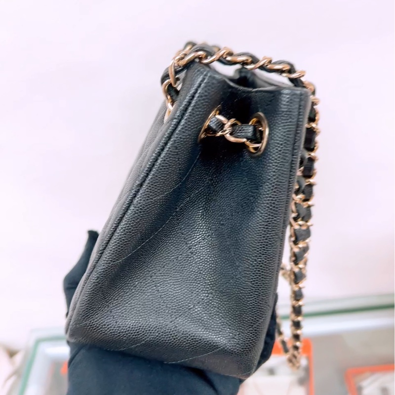 近新 Chanel tote 黑金牛皮 迷你托特包/鏈條包-9