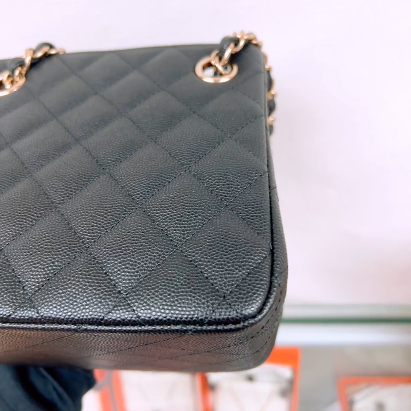 近新 Chanel tote 黑金牛皮 迷你托特包/鏈條包-10