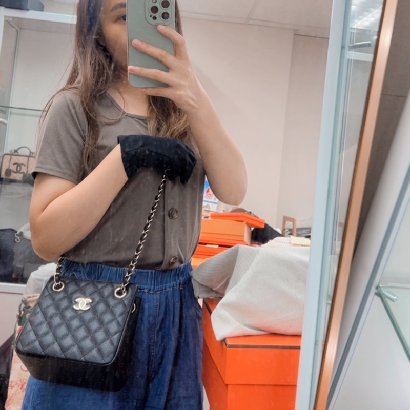 近新 Chanel tote 黑金牛皮 迷你托特包/鏈條包-18