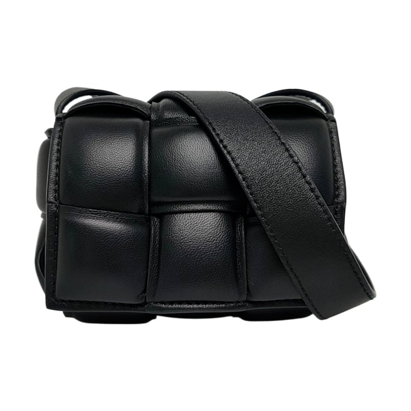 BOTTEGA VENETA Cassette 迷你黑色羊皮編織斜背包單肩包 金色五金-0