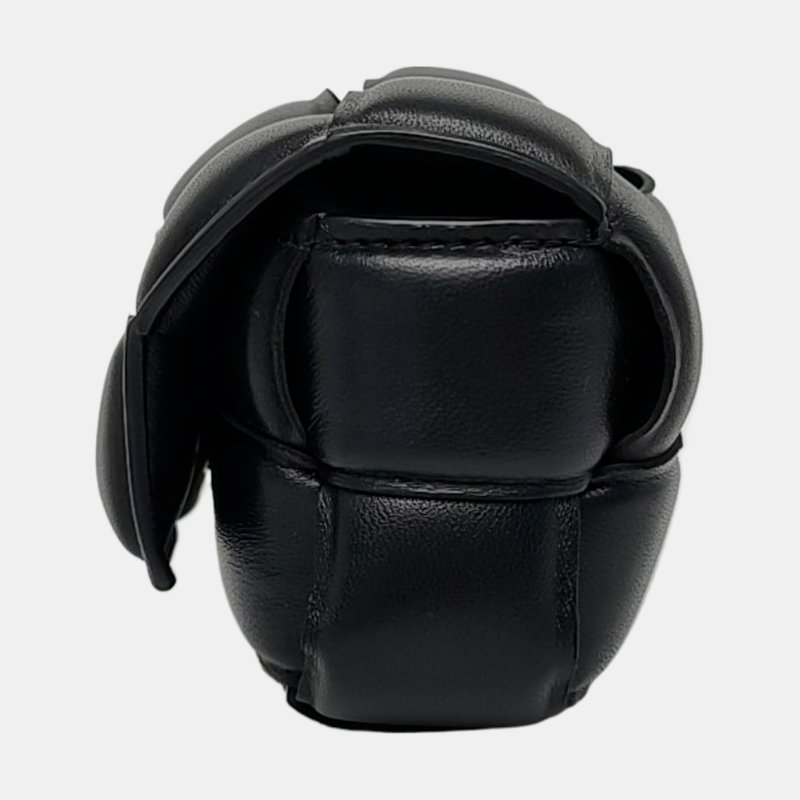 BOTTEGA VENETA Cassette 迷你黑色羊皮編織斜背包單肩包 金色五金-2