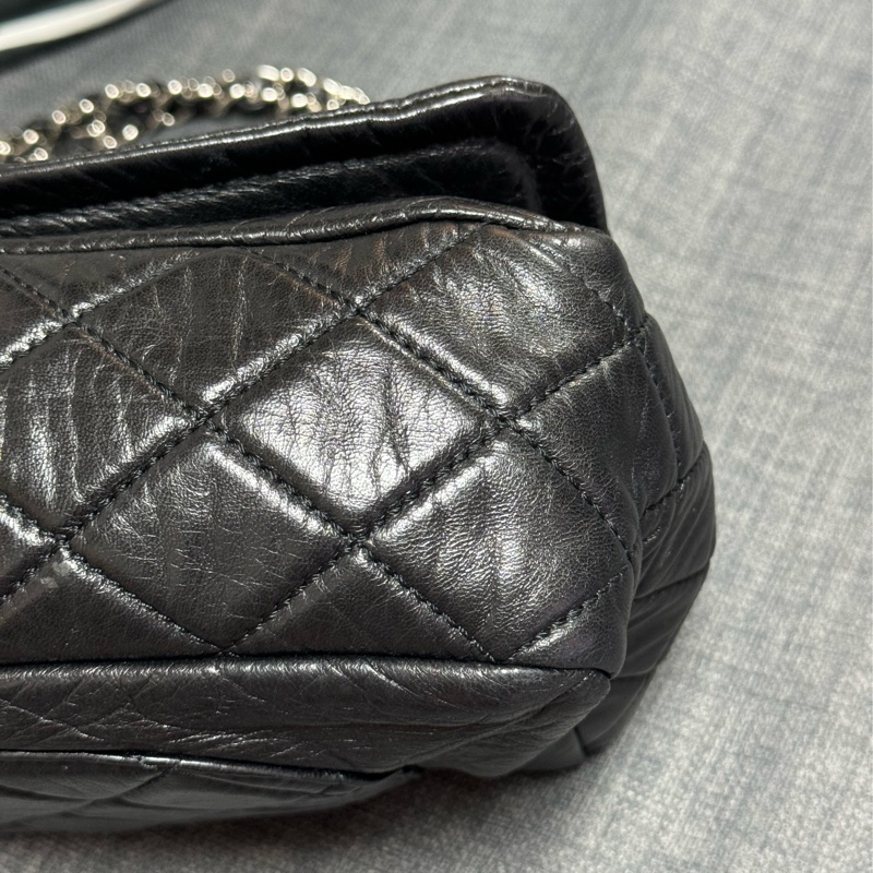 CHANEL 大縫線LOGO翻蓋包-10