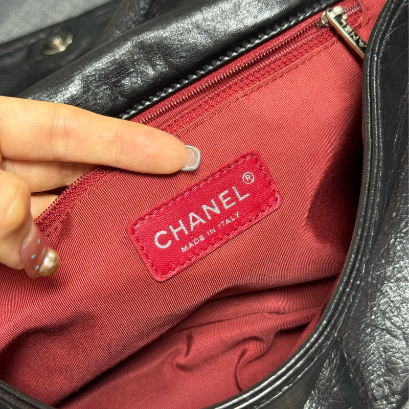 CHANEL 大縫線LOGO翻蓋包-13