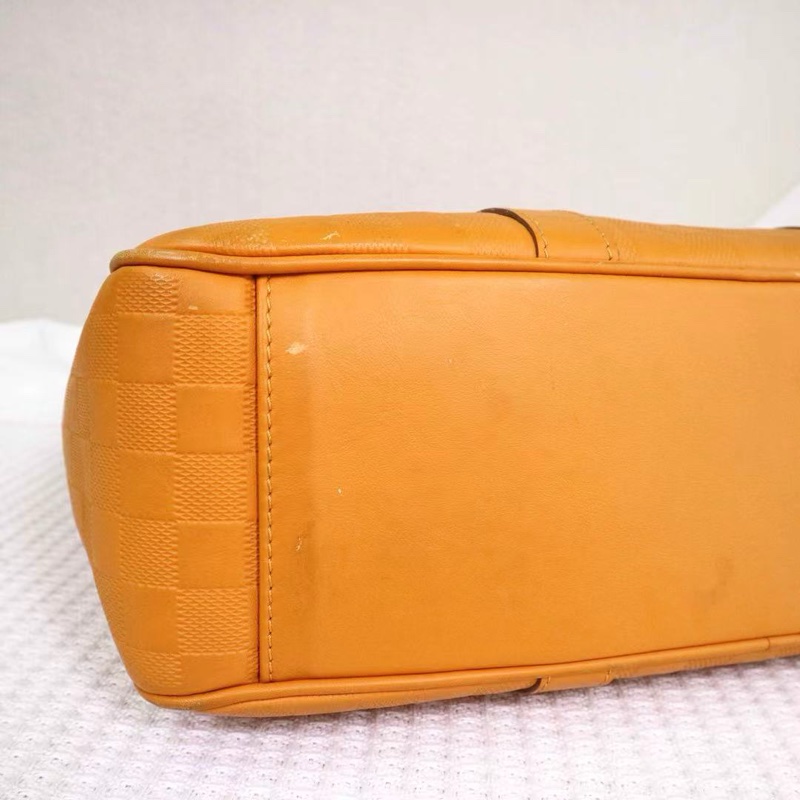 Louis Vuitton • Tadou 薑黃色棋盤格全皮公文包 附原廠肩帶-25