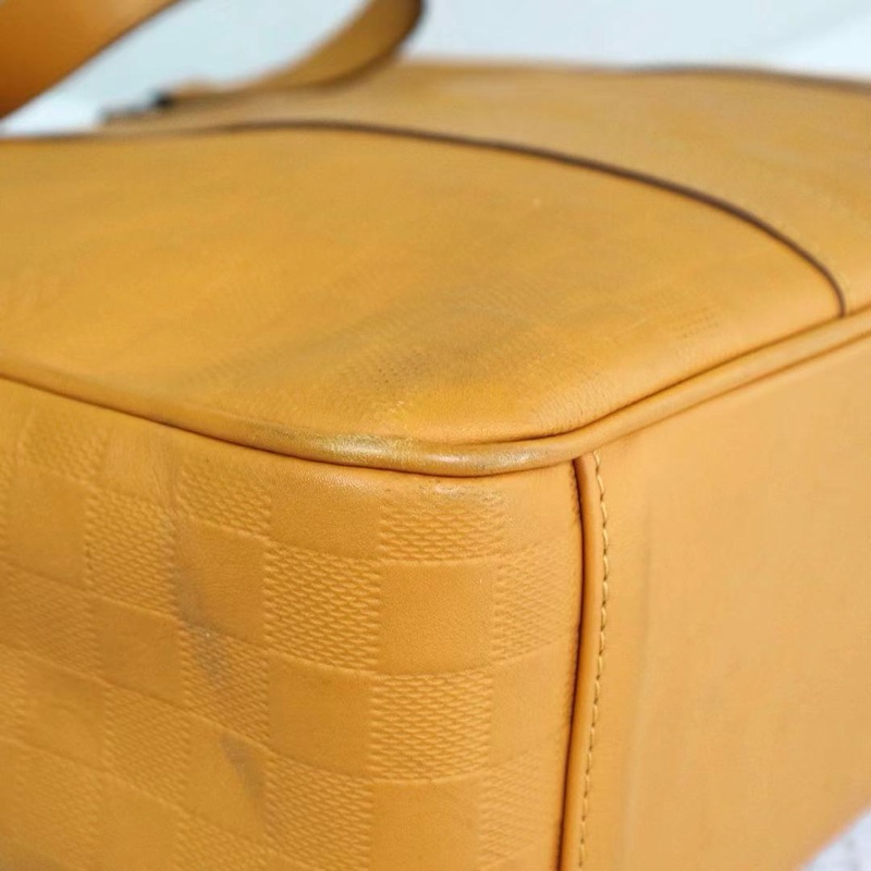 Louis Vuitton • Tadou 薑黃色棋盤格全皮公文包 附原廠肩帶-26