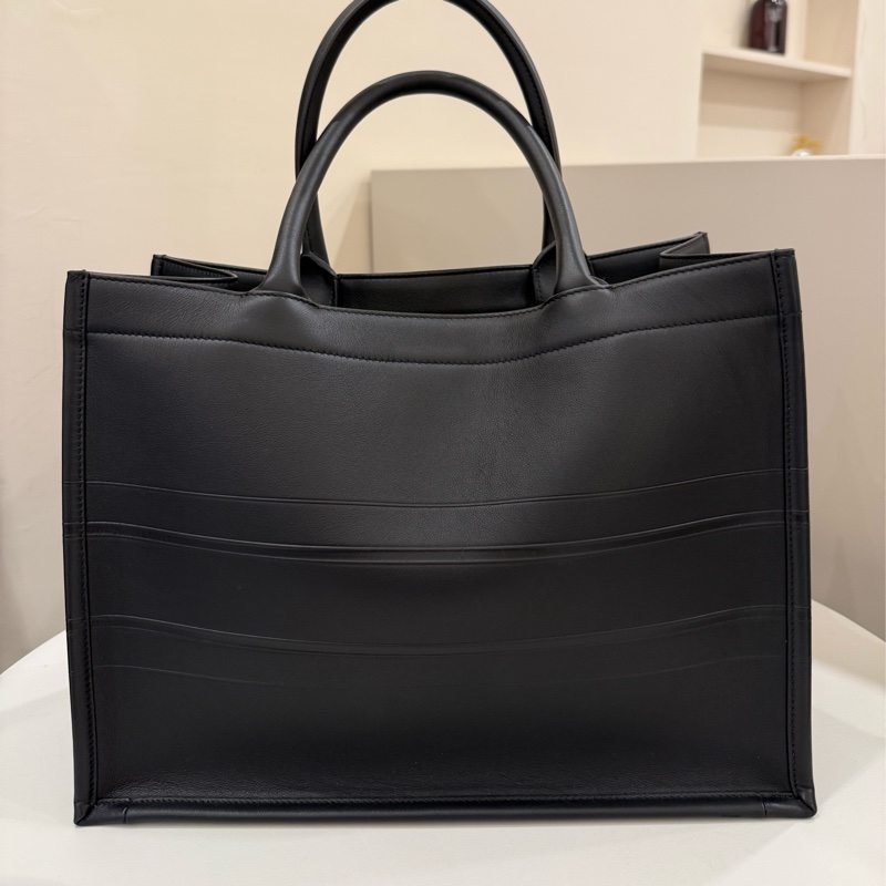 (全新未用）Dior 大型全黑皮革托特包totebook-1