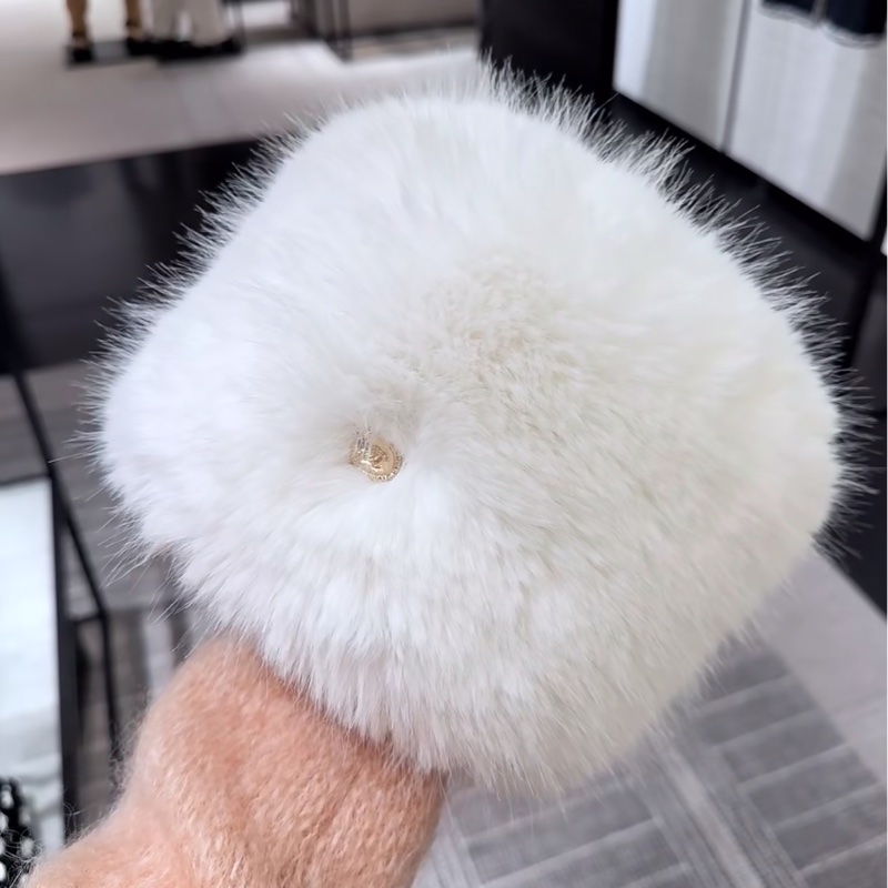 Chanel香奈兒25N滑雪系列毛毛帽子-0