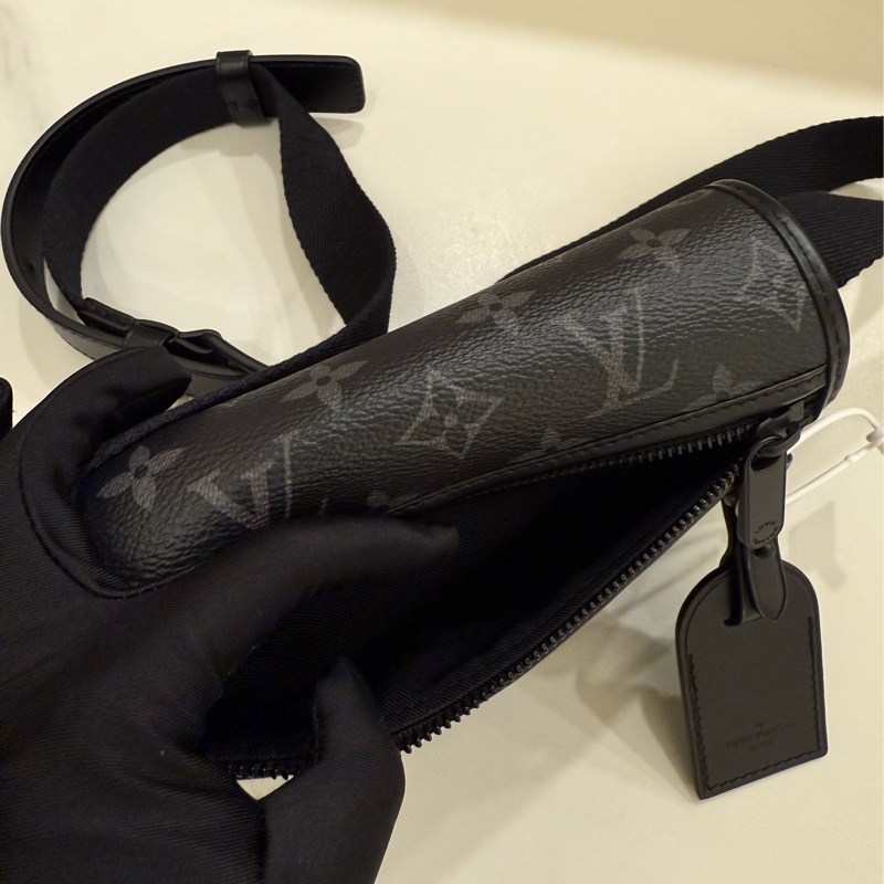 （全新）LOUIS VUITTON Monogram Bosphore Wearable Wallet肩背袋-8