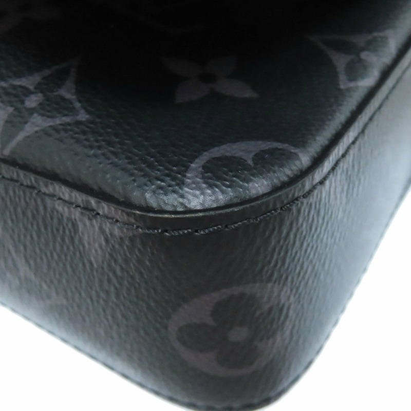 Louis Vuitton M69443 Trio 斜背包 Monogram Eclipse 男款 LOUIS VUITTON-13