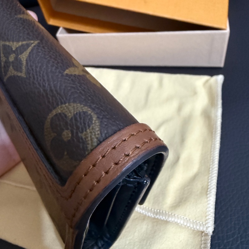 LV 達芙妮 短夾 專櫃36500 ⚠️現省2萬-10