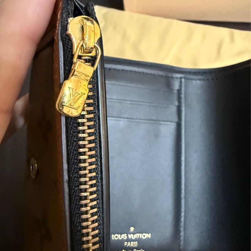 LV 達芙妮 短夾 專櫃36500 ⚠️現省2萬-16