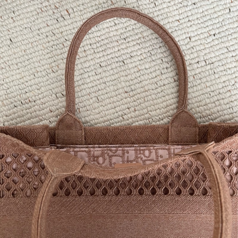 DIOR BOOK TOTE 拉菲草托特包✨度假風手提包 刺繡棉布經典款-10
