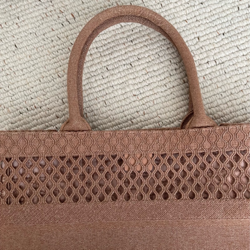 DIOR BOOK TOTE 拉菲草托特包✨度假風手提包 刺繡棉布經典款-11