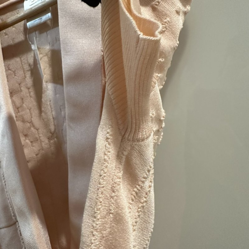 【美收精品】CHANEL 寶寶粉色珍珠短袖外套 4-144【隔月月中將轉賣至日本 上架期限30天】-3