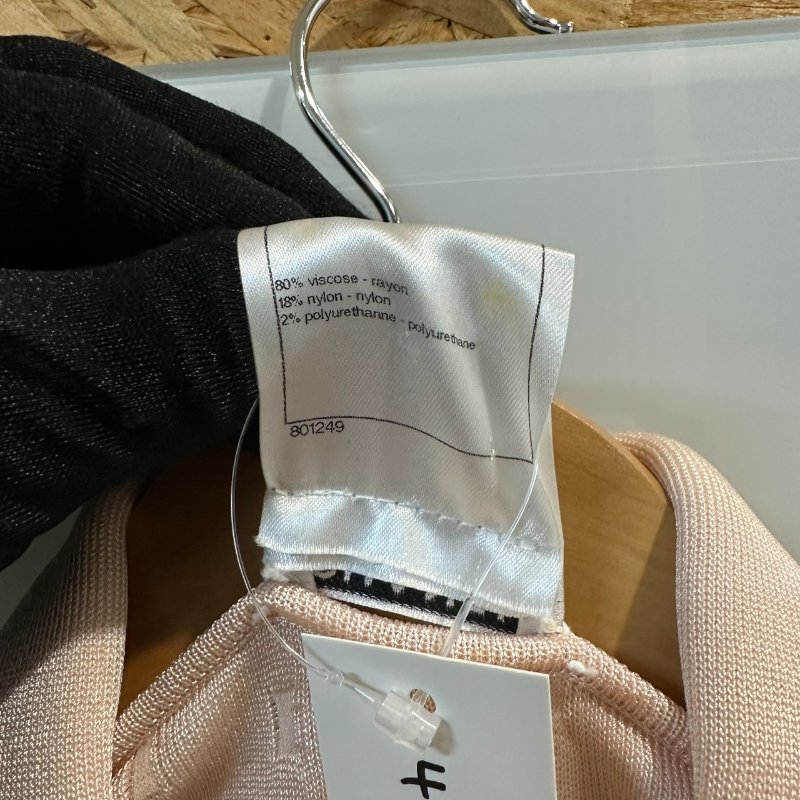【美收精品】CHANEL 寶寶粉色珍珠短袖外套 4-144【隔月月中將轉賣至日本 上架期限30天】-6