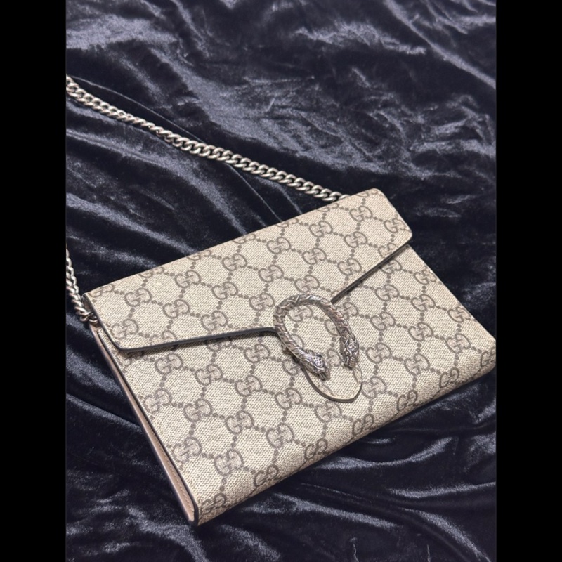 Gucci 酒神虎頭釦 WOC 老花帆布包-0