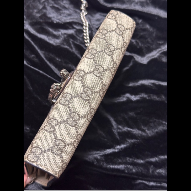 Gucci 酒神虎頭釦 WOC 老花帆布包-9