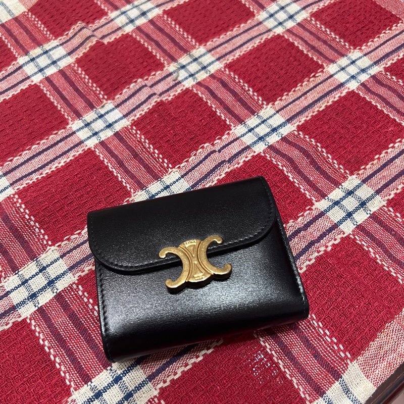 Celine TRIOMPHE亮澤牛皮革小號翻蓋錢包-0