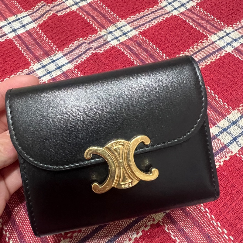 Celine TRIOMPHE亮澤牛皮革小號翻蓋錢包-2