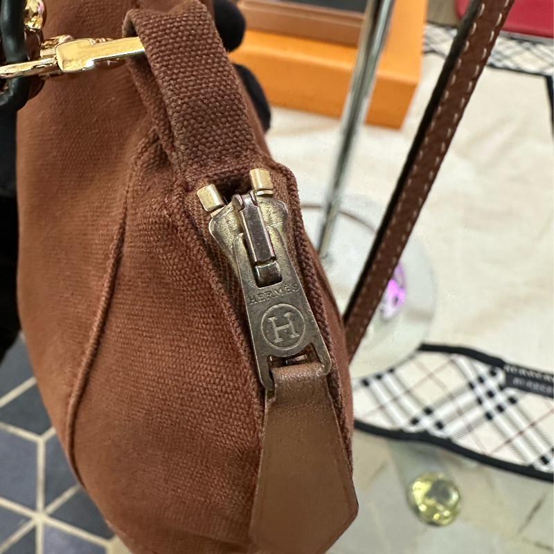 HERMES 棕色化妝包 斜背包-15