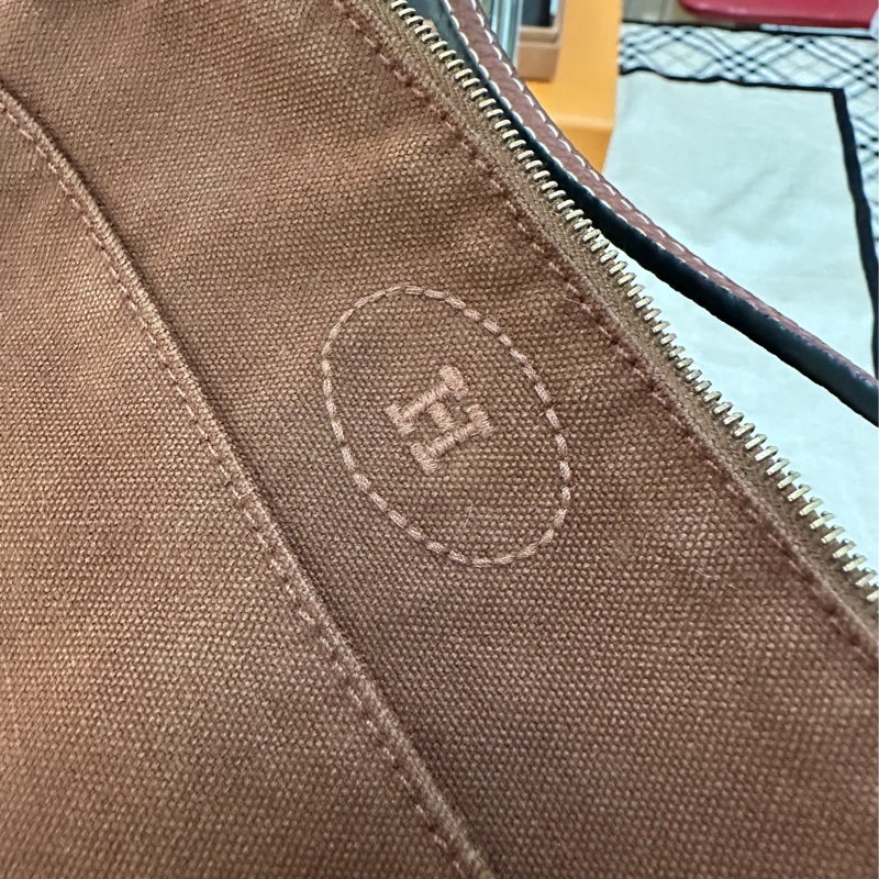 HERMES 棕色化妝包 斜背包-26