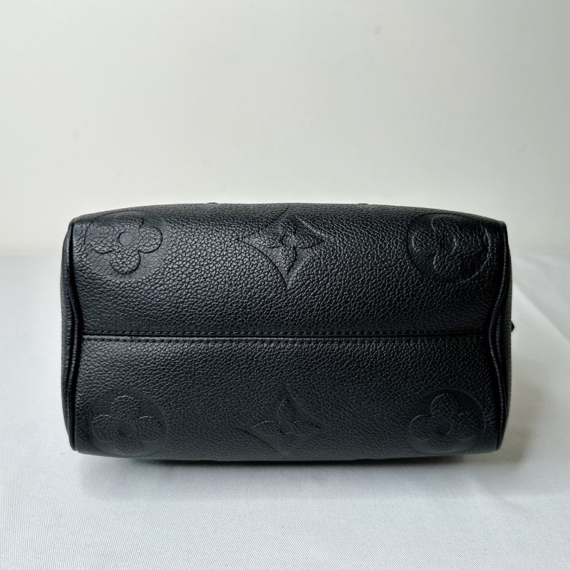 LV 全皮革黑壓紋Speedy 20-9