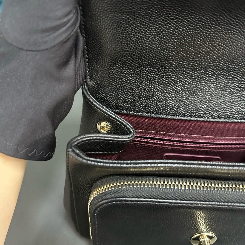 Chanel business affinity bag-12