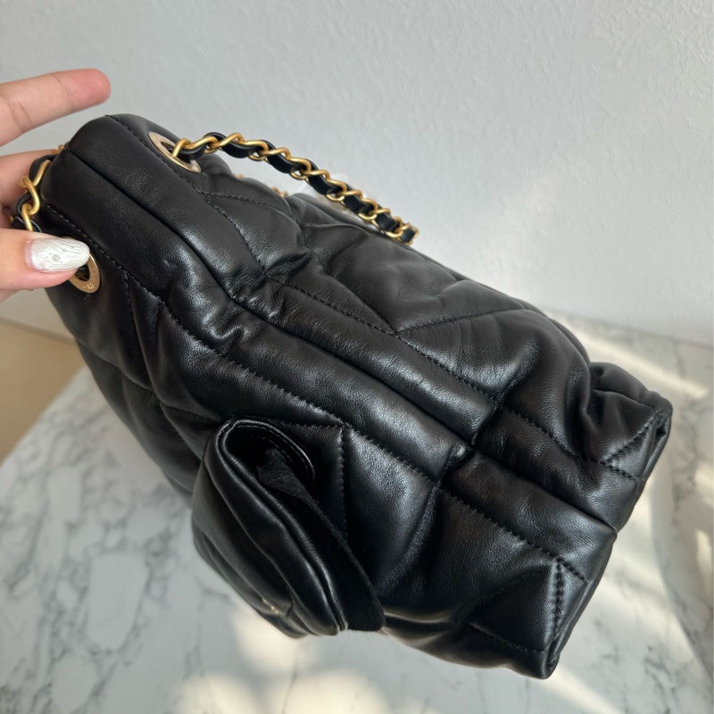 chanel黑色羊皮前雙口袋鏈肩背包-9