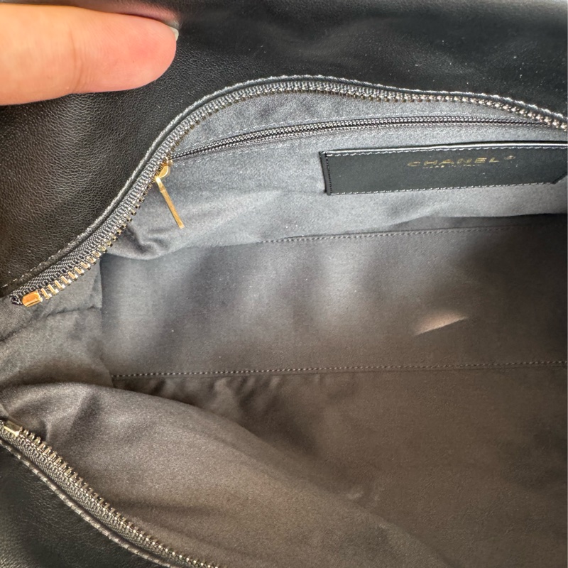 chanel黑色羊皮前雙口袋鏈肩背包-24