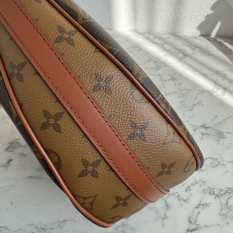 LV M46311花紋loop hobo-5