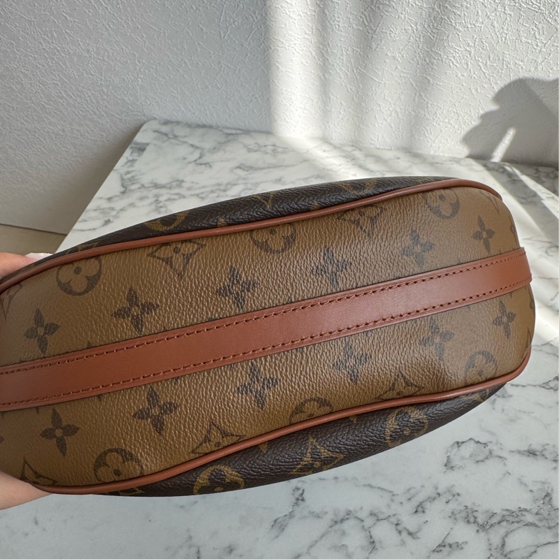 LV M46311花紋loop hobo-6