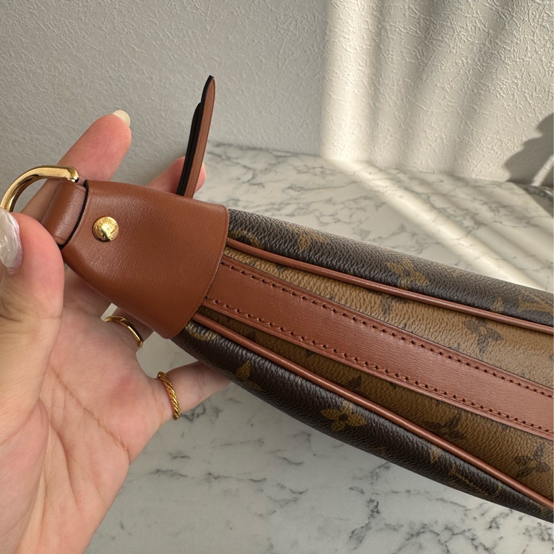 LV M46311花紋loop hobo-7