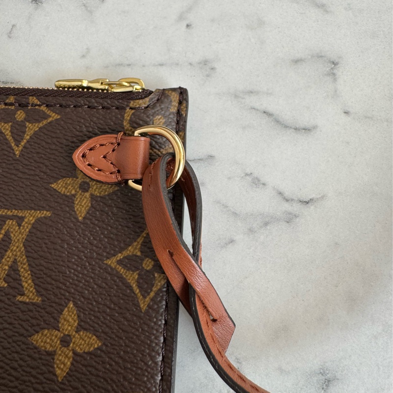 LV M46311花紋loop hobo-21