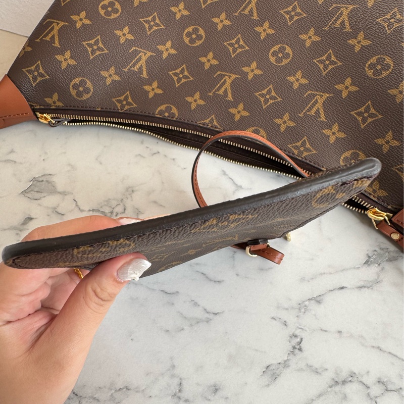 LV M46311花紋loop hobo-25