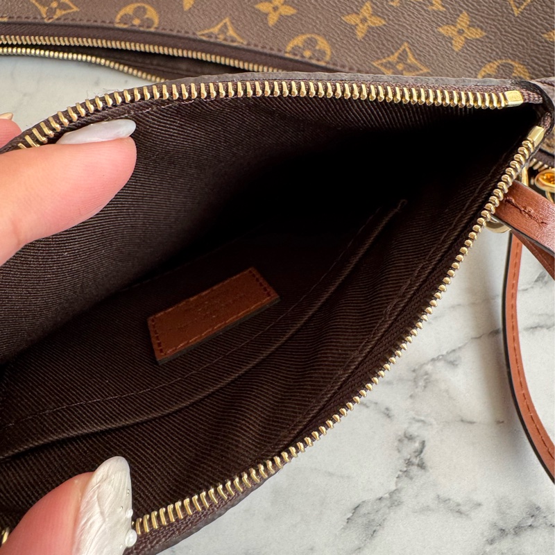 LV M46311花紋loop hobo-37