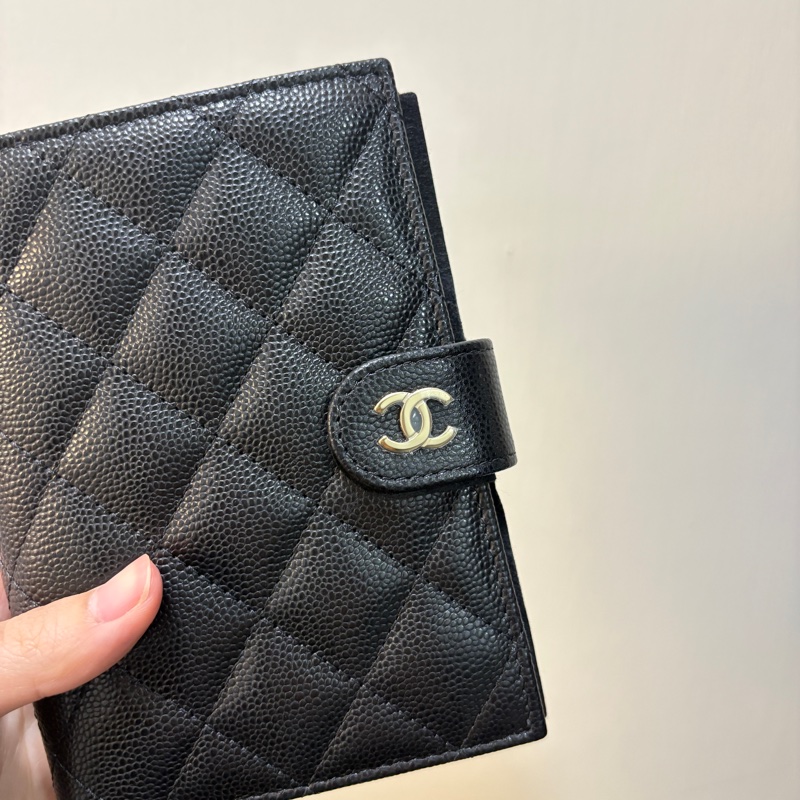 Chanel 黑金荔枝護照中夾-5