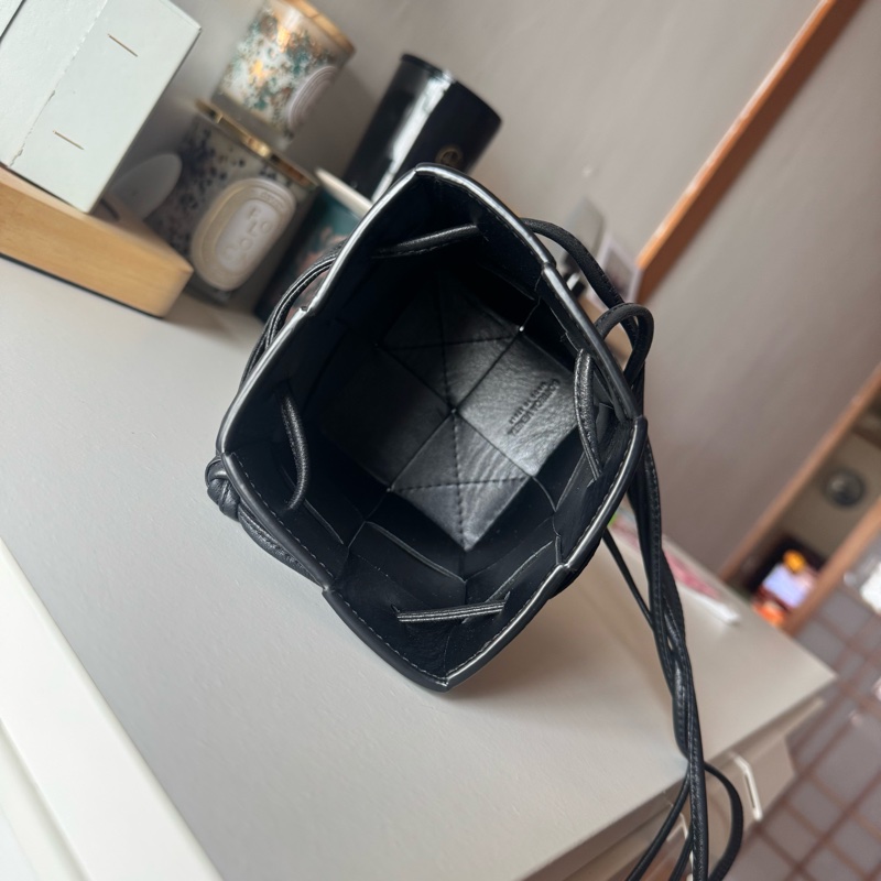 BV 黑色 水桶包 編織包-11